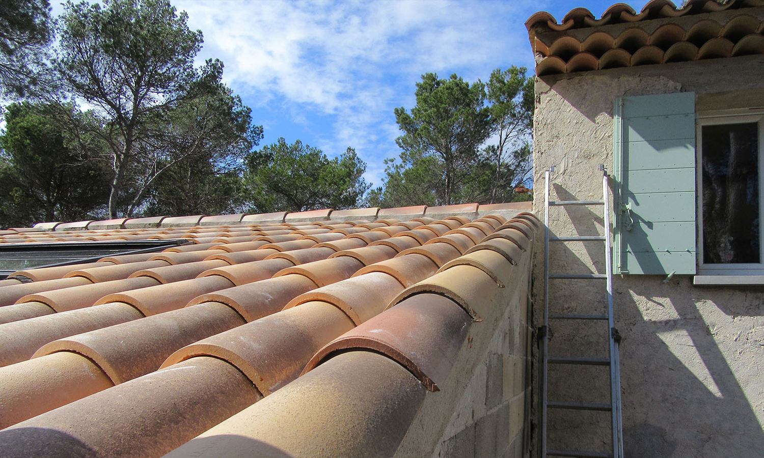 Réparation fuite de toiture La Roquette Sur Siagne